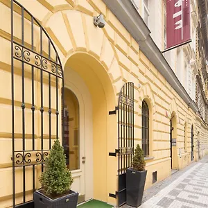 Отель Lounge, Прага