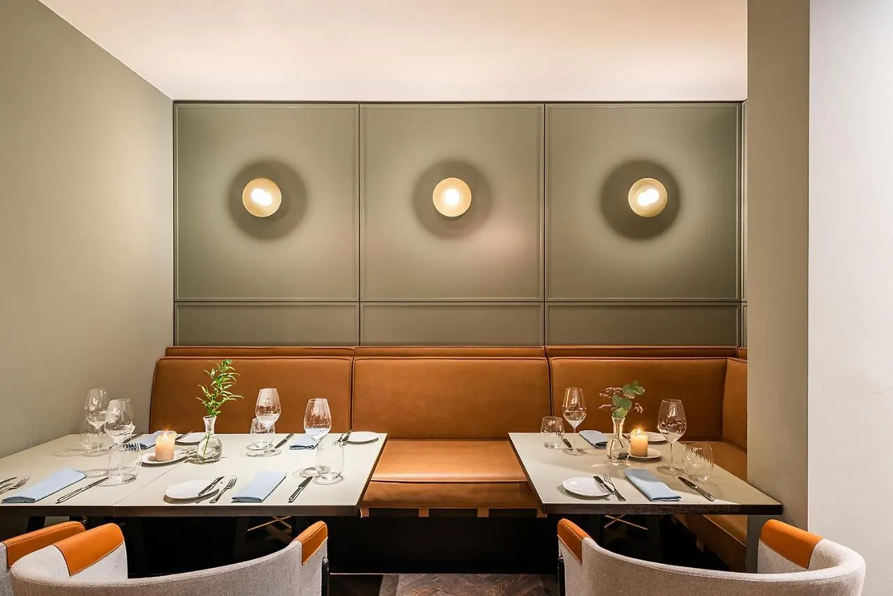 Maximilian Hotel Prague 4*,