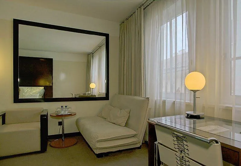 Maximilian Hotel Praga